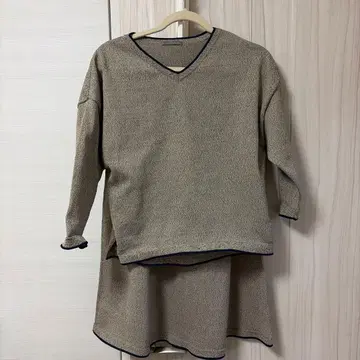 띠어리 럭스 셋업