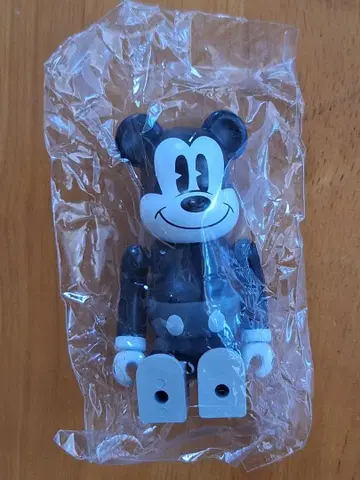 Be@RBRICK 흑백 미키마우스 시크릿