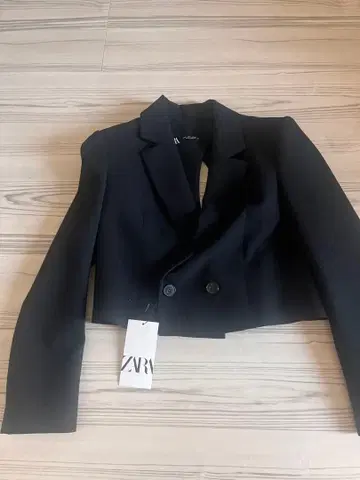 ZARA 백 오픈 테일러드 자켓 블랙