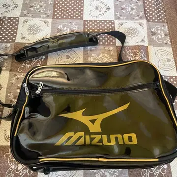 Mizuno 숄더백 에나멜백 블랙/골드