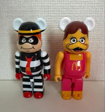 고질라 VS 맥도날드 BE@RBRICK 베어브릭 맥도날드 고질라 콜라보
