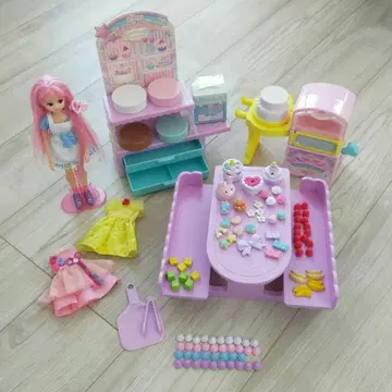 리카짱 유메deco 파티시에 폼폼 휘핑 인형 의류 테이블 포함