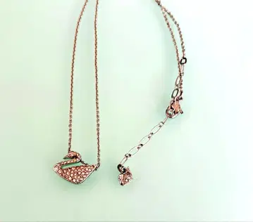 SWAROVSKI 스완 큐빅 목걸이 백조 모티브
