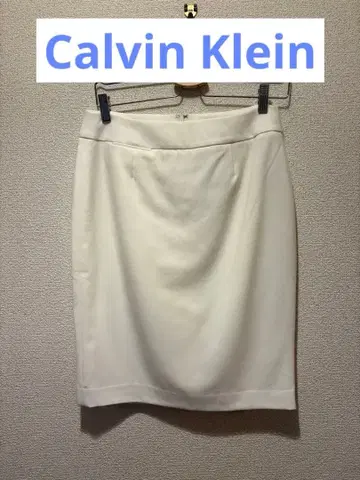 [ 새상품 ] Calvin Klein 화이트 타이트 스커트 4