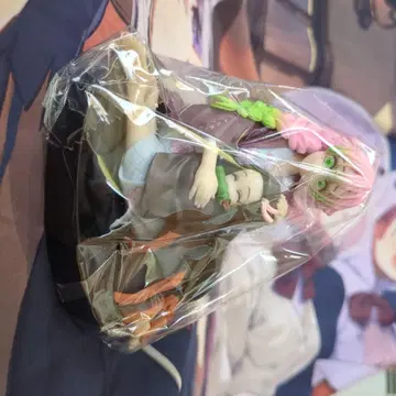 귀멸의 칼날 네즈코와 칸로지 피규어