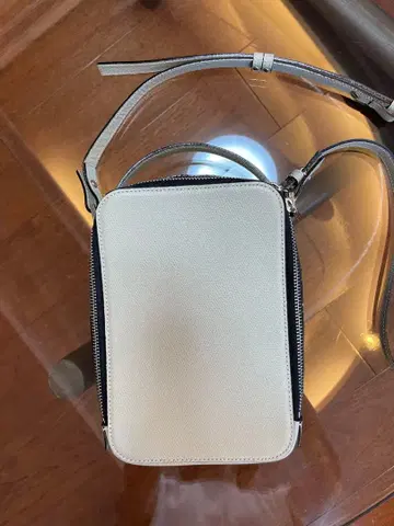 에포이 시키 스퀘어 미니백 우라하