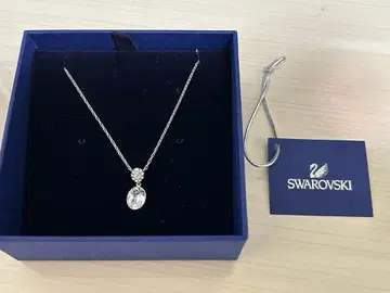 스와로브스키 Vanita Oval 펜던트 실버