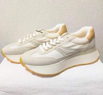 ZARA 플랫폼 스니커즈 39 화이트 베이지 자라 통굽