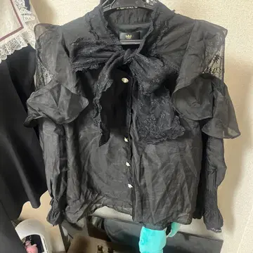 로지타 블랙 블라우스