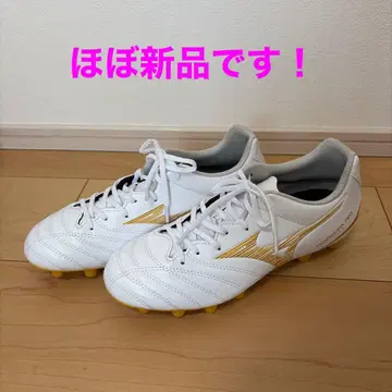 미즈노 축구화 화이트/골드