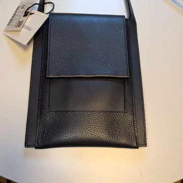 블랙 가죽 스마트폰 숄더백 카드 3개 수납 색상 네이비 ZARA