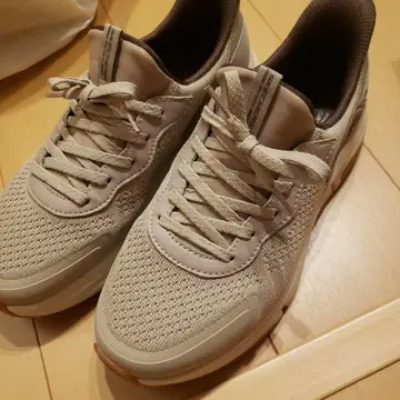 Skechers 슬립인 스니커즈 베이지