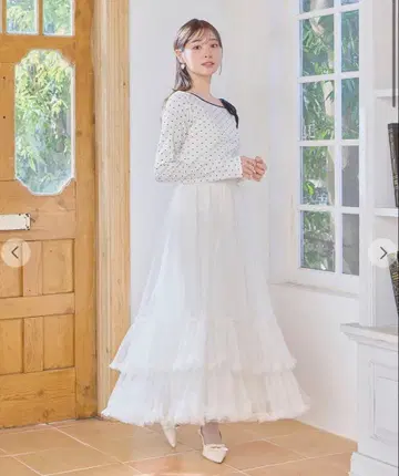 LILIAN CARAT 리리안 캐럿 헤임 티어드 샤샤 스커트 1