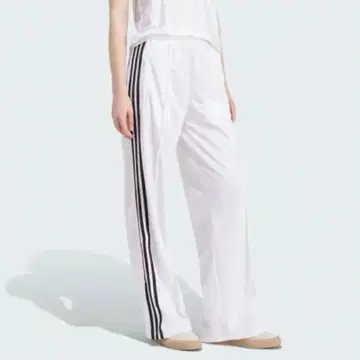 adidas 파이어버드 루즈 트랙 팬츠 화이트 XS