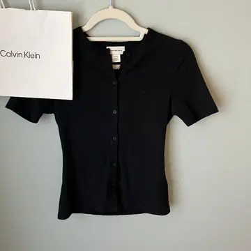 [익명 배송] Calvin Klein Jeans 블랙 반팔 상의 가디건