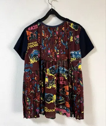 25ss sacai 백 플리츠 T셔츠 티셔츠 carrace 프린트
