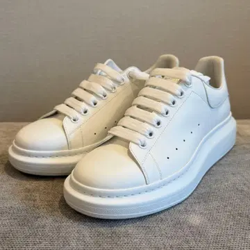 Alexander McQueen 화이트/ 스니커즈