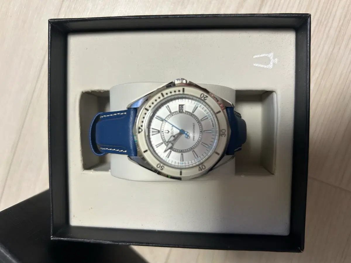 Bulova Precisionist 96M123 미사용 풀박스 | 브랜드 중고거래 플랫폼 