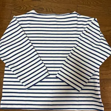 Outil 바스크 셔츠