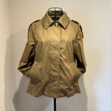 ZARA 숏 트렌치코트