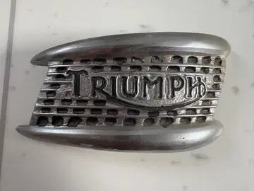 TRIUMPH 메탈 벨트 버클 실버