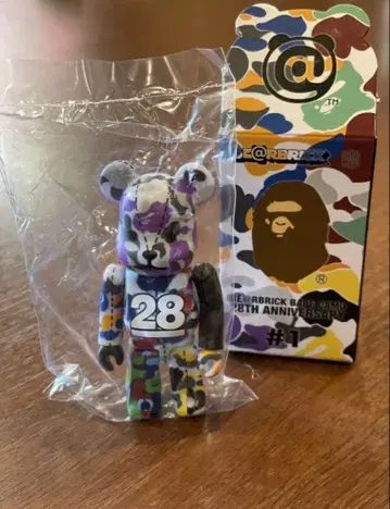 베어브릭 BATHING APE 시크릿 28th BE@RBRICK