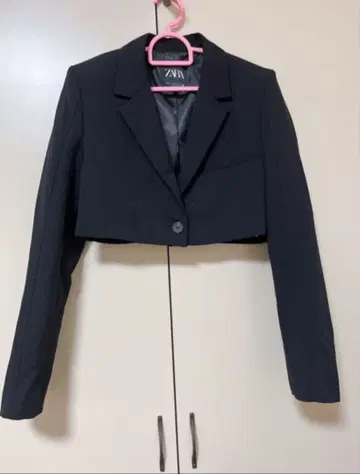 ZARA 자켓 숏 기장