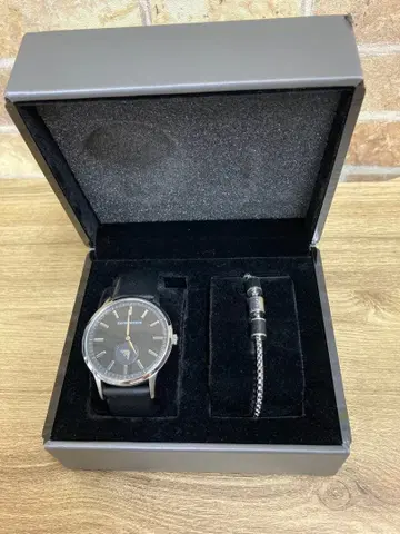 EMPORIO ARMANI 팔찌 페어 손목시계 블랙