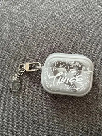 twice AirPods 케이스