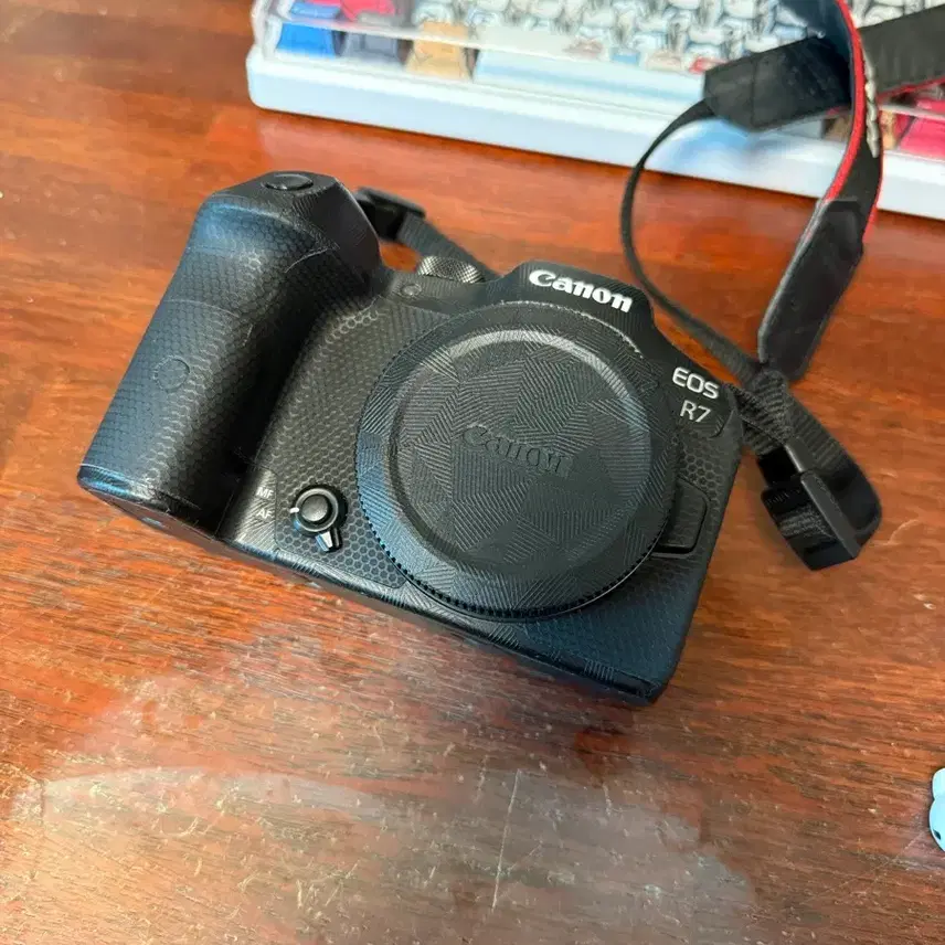 캐논 EOS R7 미러리스 바디