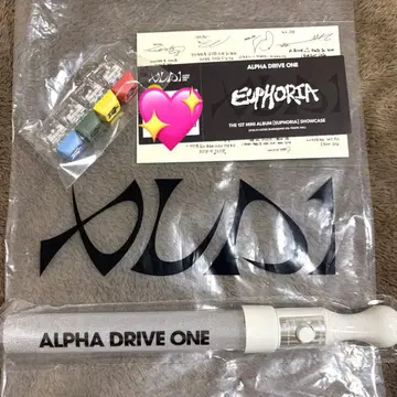 ALPHA DRIVE ONE 데뷔 쇼케이스 응원봉 클릭커