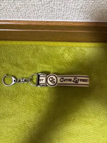 CUTIE STREET 러버 밴드