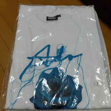 Ado 모나리자 옆얼굴 화이트T셔츠 XL 사이즈