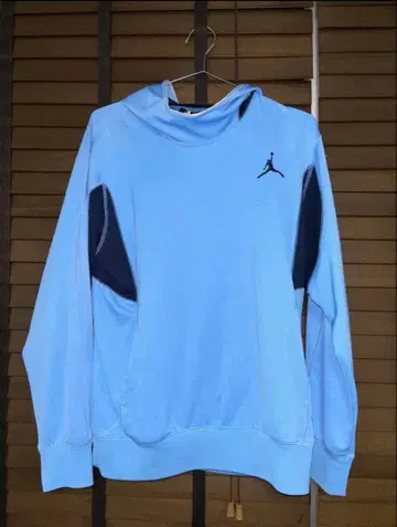JORDAN 조던 롱 T 후드 부착