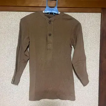 군용 긴팔 티셔츠