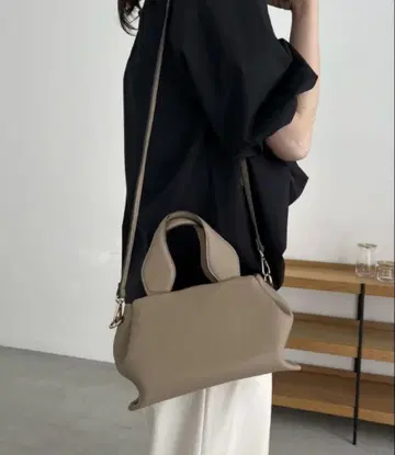 [새상품급] 카프리슈레마쥬 라운드 미니 보스턴 핸드백
