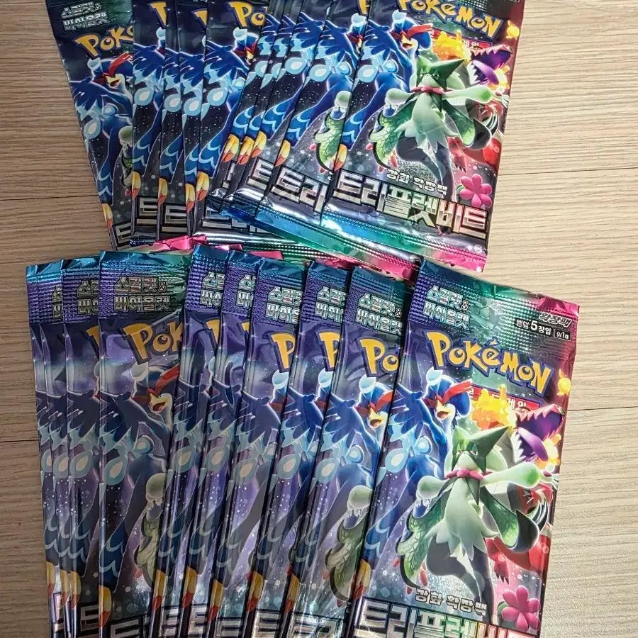 archies pokemon card CHILLING ADVENTURES OF SALEM #1 FOIL POKEMON HOMAGE VARIANT – Stadium Comics main image 1