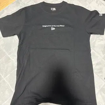 뉴에라 T셔츠 S
