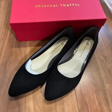 오리엔탈 트래픽 펌프스 플랫 블랙 25.5cm/41