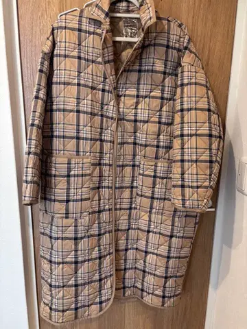 베이지 체크 무늬 퀼팅 자켓 UNIQLO