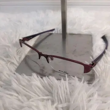 컨디션 최상 데모렌즈 OAKLEY 오클리 Treaty Berry 안경