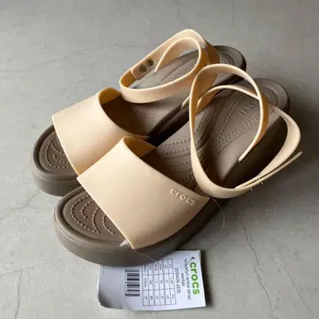 크록스 브루클린 앵클 스트랩 웨지 24cm