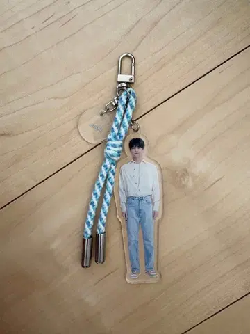세븐틴 캐럿랜드 아크릴 키링 준