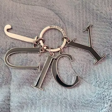 특대형 Juicy Couture 알파벳 참