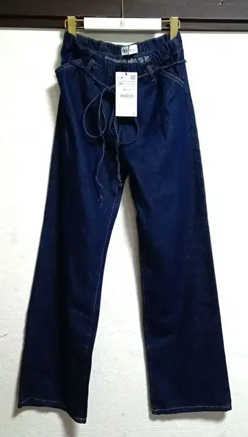 택 포함 새상품 ZARA 다크 블루 스트레이트 데님 34 사이즈