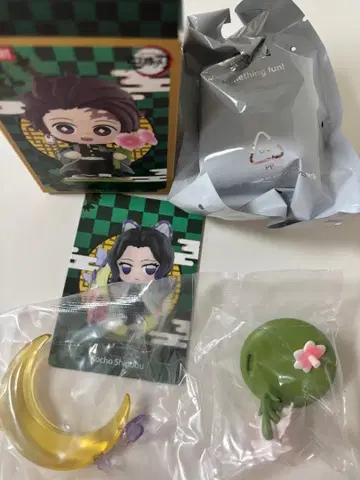 귀멸의 칼날 POP MART 코쵸우 시노부 피규어 세트