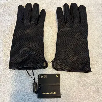 새상품 Massimo Dutti 블랙 장갑 M 사이즈 양가죽 시어링 레더