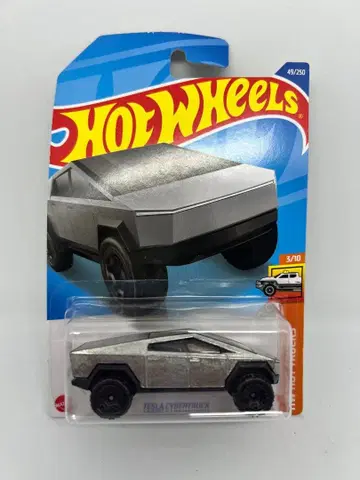 Hot Wheels Tesla Cybertruck 1/64
