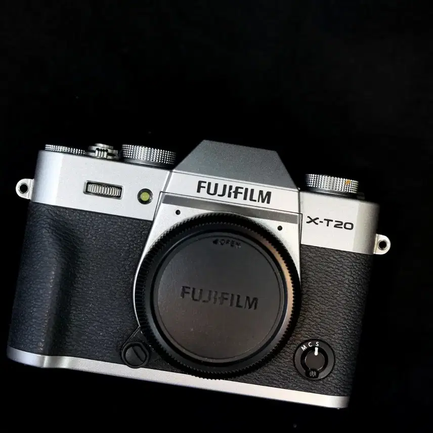 후지 X-T20 실버 카메라, 2000컷대A급