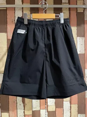발렌시아노 반바지 KV26S623 XL 사이즈